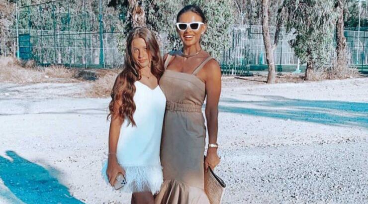 Ramona Filip: Η συγκίνησή της όταν είδε την κόρη της έτοιμη για το prom night μετά την αποφοίτησή της! [εικόνες & βίντεο]