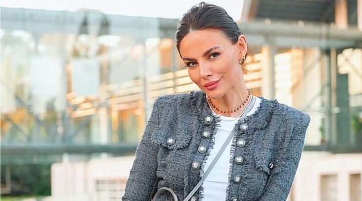 Ramona Filip: Άνοιξε την ντουλάπα της και μας έδειξε όλα της τα γάντια [βίντεο]