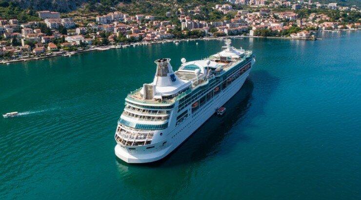 Έναρξη πωλήσεων κρουαζιέρων Rhapsody of the Seas από Λεμεσό για το καλοκαίρι 2023