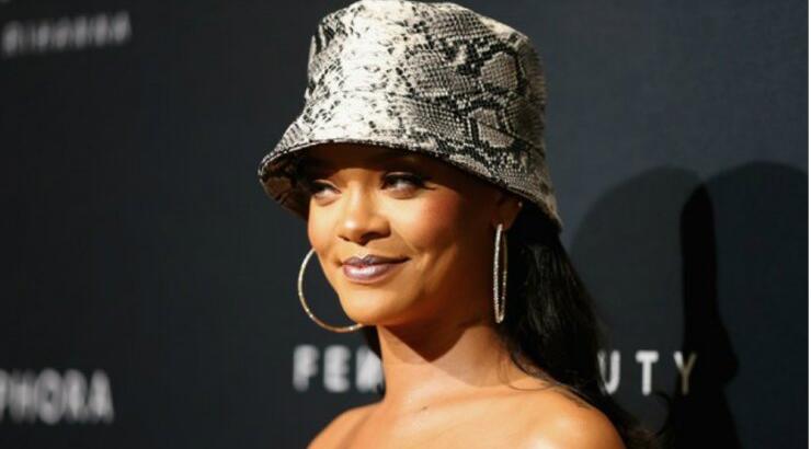 Rihanna: Φόρεσε μια από τις πιο hot τάσεις του φθινοπώρου