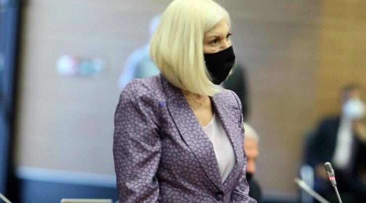 Ρούλα Γεωργιάδου: Μιλά για τα νέα της καθήκοντα στο κοινοβούλιο [βίντεο]