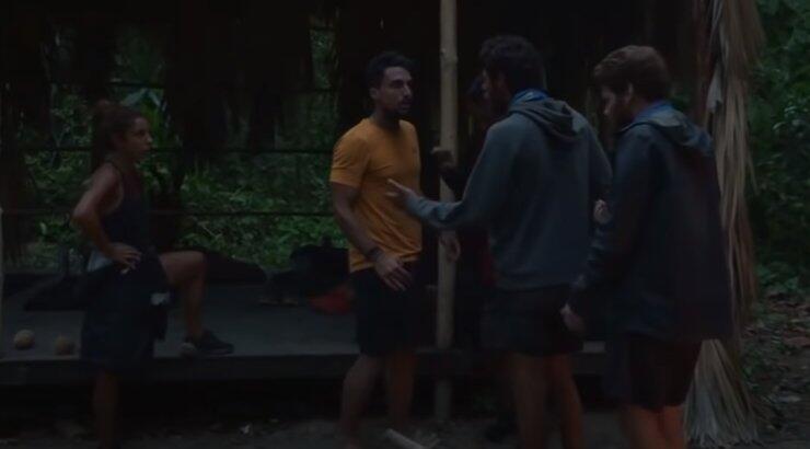 "Survivor": Παραλίγο να πιαστούν στα χέρια Σάκης και Νίκος - Ο έντονος καυγάς τους [βίντεο]