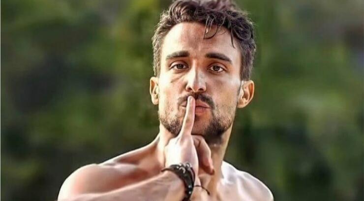 Σάκης Κατσούλης: Το πρώτο μήνυμα και το νέο look λίγες ώρες μετά τον τελικό [βίντεο]