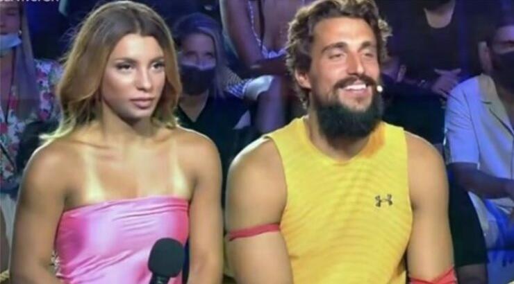 Σάκης Κατσούλης: Η απίστευτη έκπληξη στη Μαριαλένα για τα γενέθλιά της  [βίντεο]