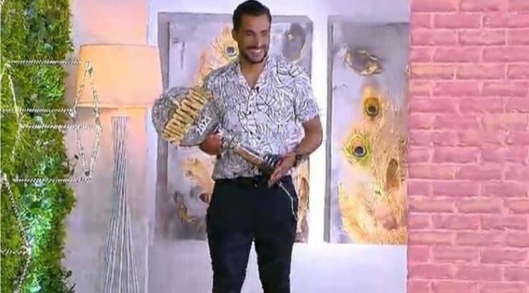 Σάκης Κατσούλης: Έλυσε όλες τις απορίες μιλώντας για τα πάντα στην πρώτη του τηλεοπτική συνέντευξη ως νικητής [βίντεο]