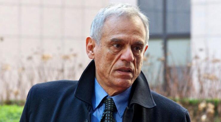 Ο Μιχάλης Σαρρής μιλά στον Χρύσανθο Τσουρούλλη