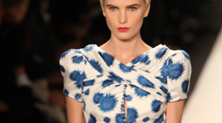 Hair trend: Σφιχτά rolls