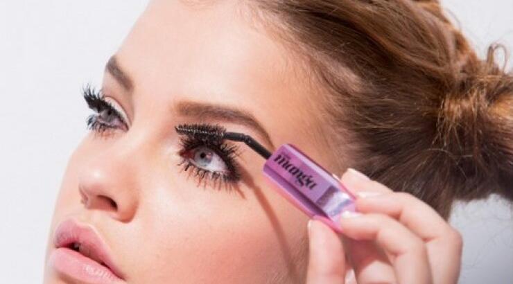 Έτσι θα αποκτήσετε βλεφαρίδες με έντονο όγκο! 