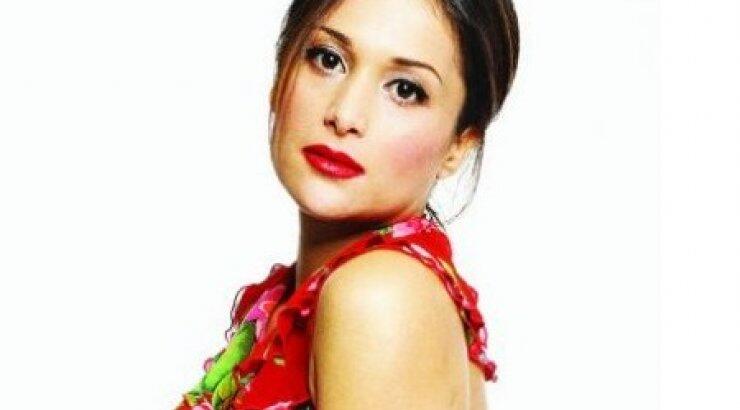 H κόρη του Κύπρου Χρυσοστομίδη συγκινεί το θεατρόφιλο κοινό του Λονδίνου