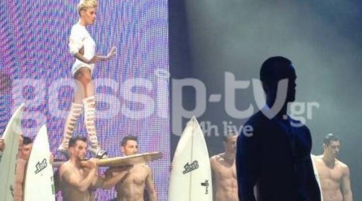 Madwalk 2014: Κατάξανθη και με ράστα στην σκηνή η Τάμτα! [εικόνες]