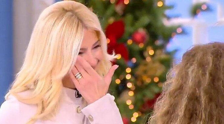 Φαίη Σκορδά: Έβαλε τα κλάματα on air και αποχώρησε από το πλατό - Τι συνέβη; [βίντεο]