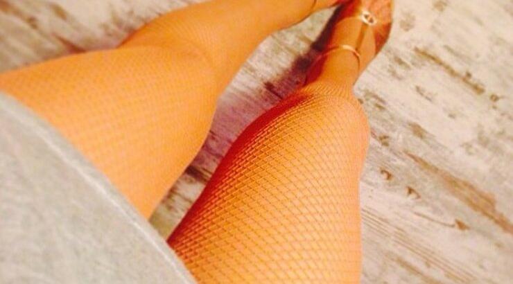 Ποια Κύπρια παρουσιάστρια διαθέτει αυτά τα sexy πόδια;