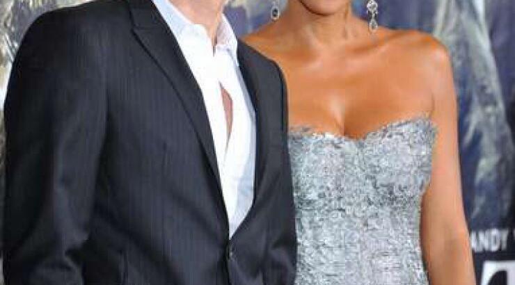 Γέννησε η Halle Berry