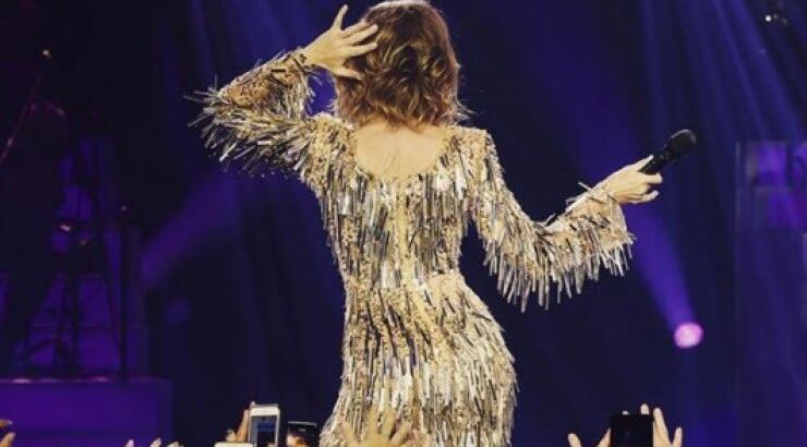 Πασίγνωστη τραγουδίστρια εσπευσμένα στο χειρουργείο μετά από σοβαρό πρόβλημα υγείας