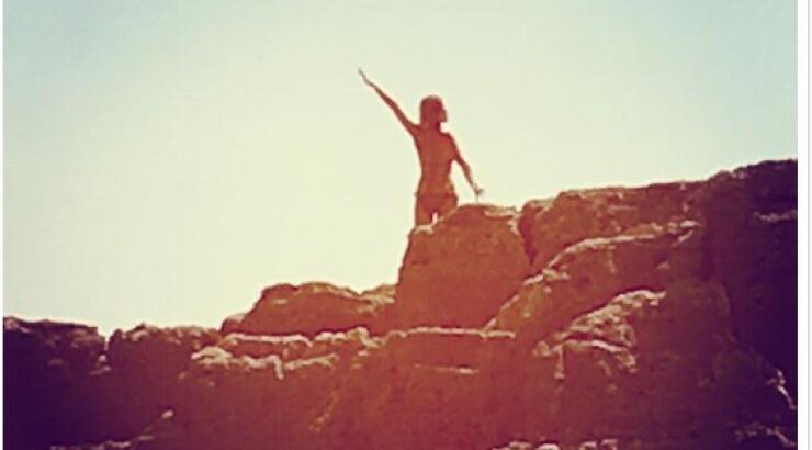 Ηθοποιός του ΣΙΓΜΑ μας δείχνει το σώμα της στα 48 χωρίς ρετούς