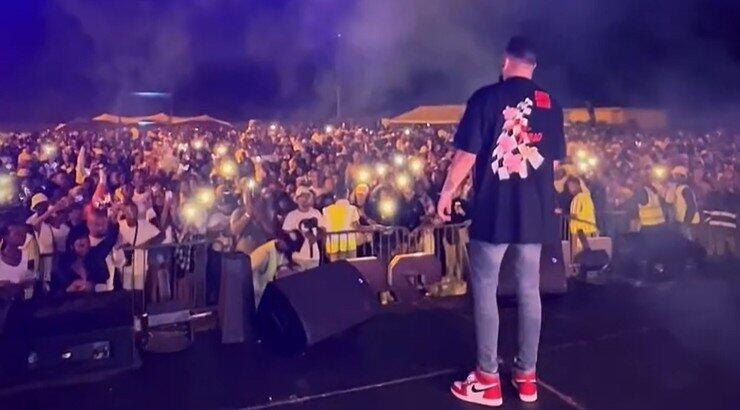 Τρόμος: Δολοφόνησαν πασίγνωστο ράπερ έξω από εστιατόριο - Το βίντεο με την ανατριχιαστική στιγμή 