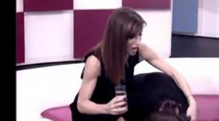 «Πάμε πακέτο»: Κατέρρευσε στην αγκαλιά της Βίκυς Χατζηβασιλείου!