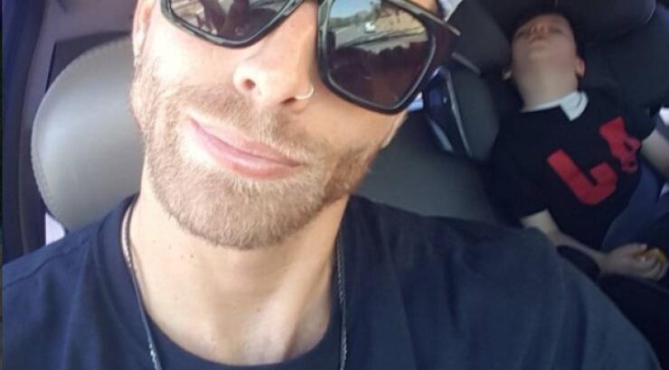 Δείτε για πρώτη φορά το βίντεο με το Γιώργο Μανίκα να κοροϊδεύει το σταυρό του Ντάνου