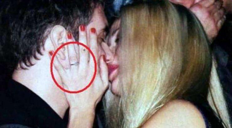 Μακρυπούλια - Χατζηγιάννης: Μονόπετρο φουντώνει τις φήμες περί γάμου