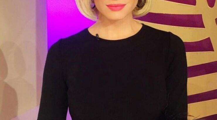 Ποιος επώνυμος Έλληνας είπε την εξής ατάκα: "Την Ευαγγελία Αραβανή είναι τη μόνη που ζηλεύει η σύζυγός μου"