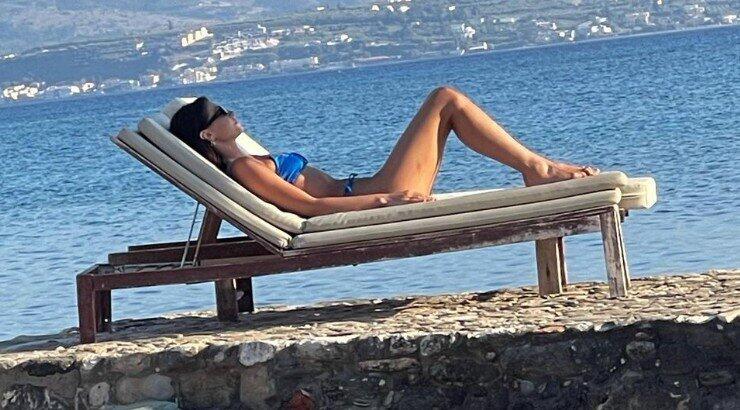 To καυτό μοντέλο του GNTM πόσταρε πως χώρισε με τρυφερή εικόνα με το νέο της σύντροφο 