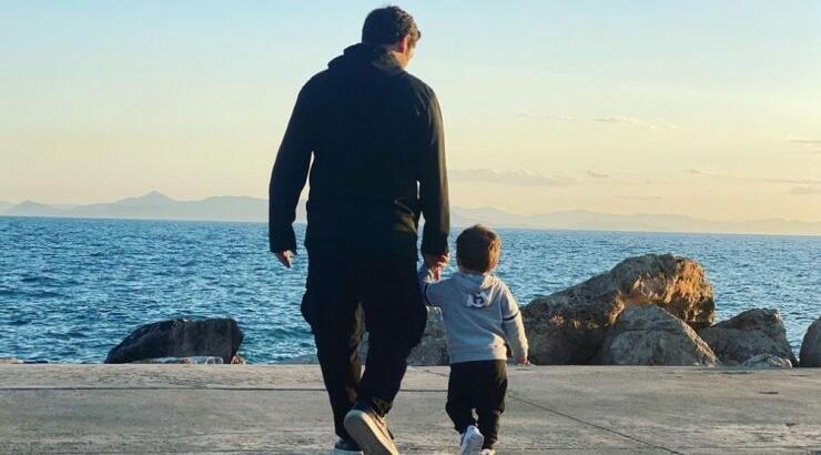 Έλληνας ηθοποιός μόλις έγινε ξανά μπαμπάς: Η πρώτη εικόνα του μπέμπη "Είναι έρωτας"