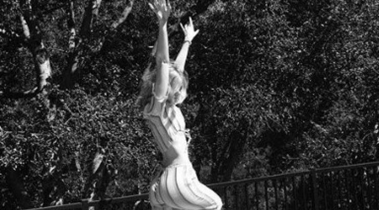 Νέος έρωτας για πασίγνωστη ηθοποιό! [εικόνα]