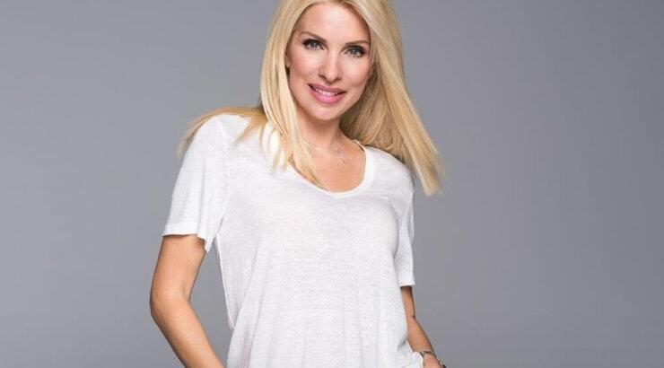 Εγκυμονούσα της ελληνικής showbiz αποκάλυψε το φύλο και το όνομα του μωρού της στην Ελένη Μενεγάκη