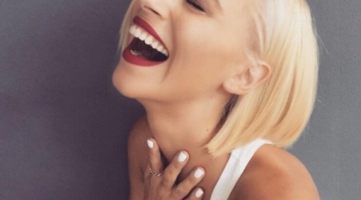 Δείτε ολόγυμνη στην μπανιέρα τη Νάντια Μπουλέ σε ολόσωμη φωτογραφία