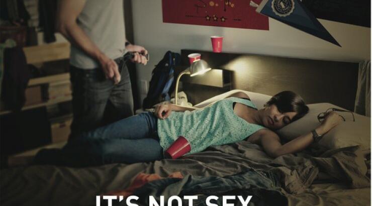 Συγκλονιστική καμπάνια; Σεξ χωρίς συγκατάθεση σημαίνει βιασμός [εικόνες]