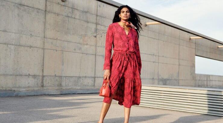 Shirt dress: 5 επιλογές για να φορέσεις το κομψό trend της άνοιξης