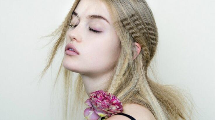 4 τέλεια προϊόντα καθαρισμού για λαμπερή επιδερμίδα