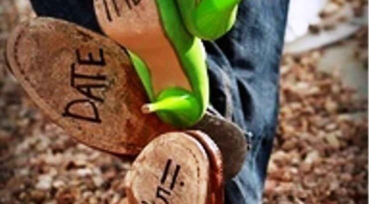 Εσείς τί θα γράψετε κάτω από το παπούτσι του γάμου σας;