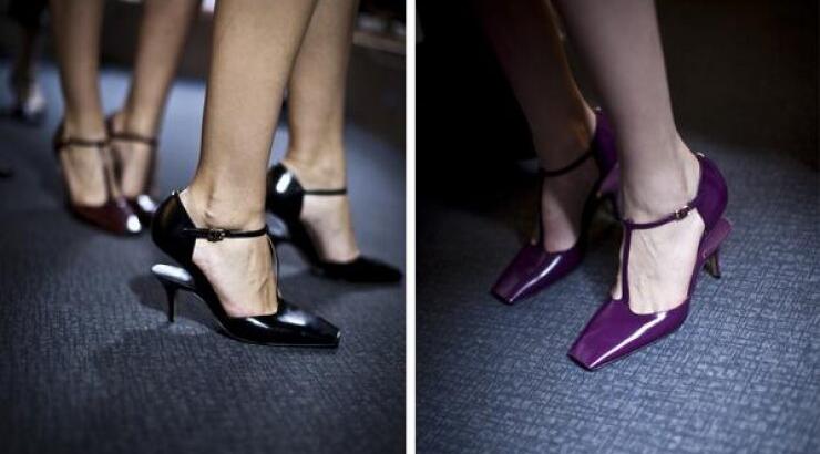 Τα τακούνια που αιωρούνται 