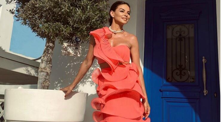 H Ramona Filip φόρεσε μια από τις μεγαλύτερες τάσεις του καλοκαιριού