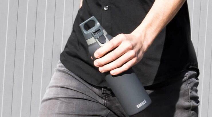 Αυτό το παγούρι είναι trendy και τώρα έχει νέα χρώματα