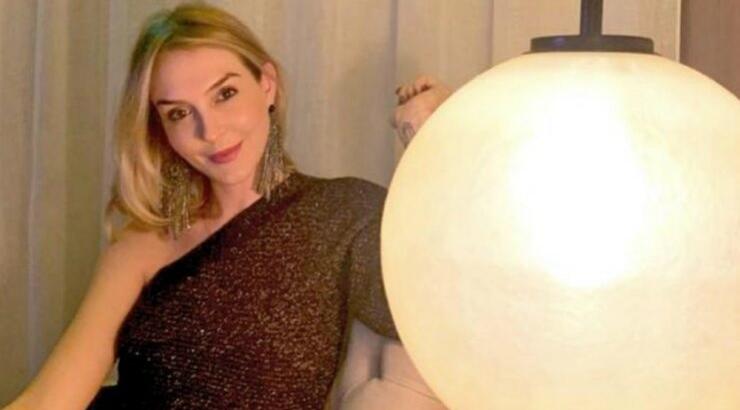 Σύλβια Μαυροπούλου: Έκοψε το πάνω μέρος του παντελονιού της αφού δεν της έκανε πλέον