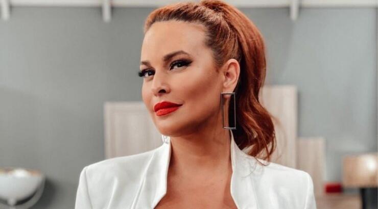 Η Σίσσυ Χρηστίδου θα είναι η νονά του κοριτσιού που θα υιοθετήσει η Χριστίνα Κοντοβά!