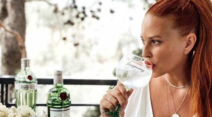 Σίσσυ Χρηστίδου: Μας έδειξε την υπέροχη τραπεζαρία του σπιτιού της