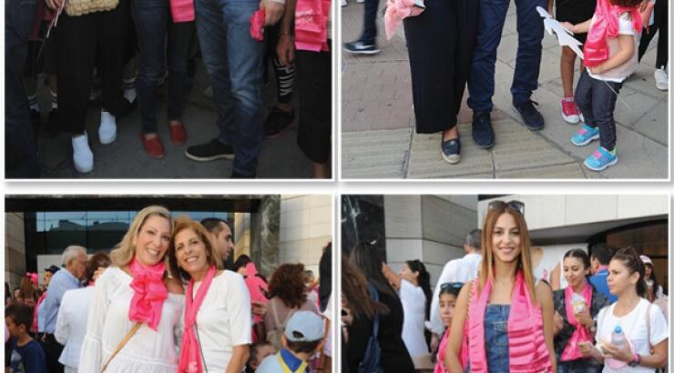 Στην πορεία με τις Ροζ Φιγούρες