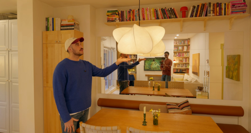 Ένα απλό ”ορθογώνιο κουτί” μετατράπηκε σε έναν χώρο γεμάτο χαρακτήρα