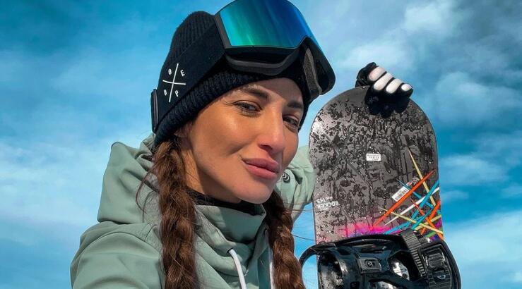 Κάλια Ελευθερίου: Σου δίνει το απόλυτο inspo για ένα edgy μανικιούρ