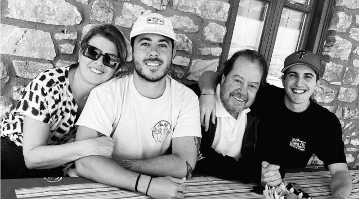 Σοφία Αλιμπέρτη: Η στήριξη στον γιο της Μιχαήλ -Άγγελο και η εικόνα που έβγαλαν μαζί 