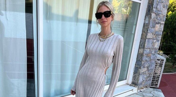 Σοφία Καρβέλα: Φωτογραφίζεται με τον μπαμπά της και εκθειάζει το γούστο του!