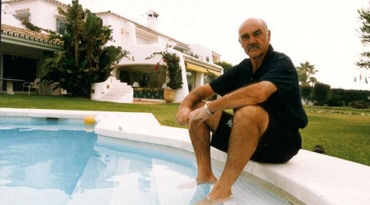 Η Ισπανία απειλεί με ένταλμα σύλληψης τον Σον Κόνερι