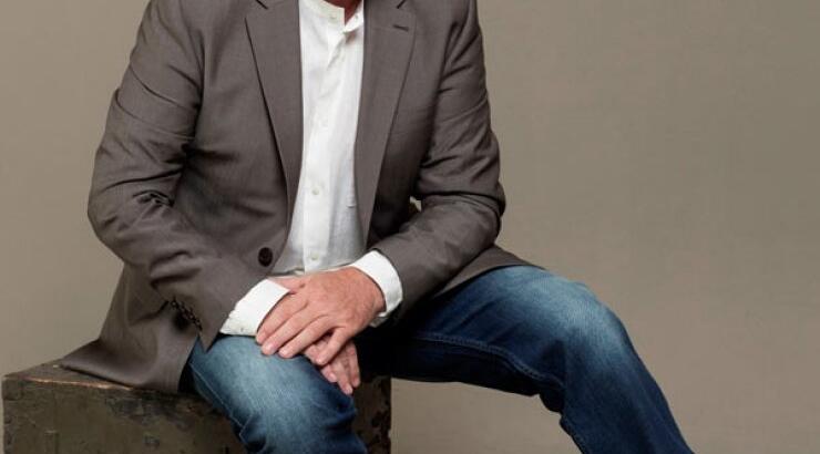 «Στην υγειά μας ρε παιδιά»: Γιατί οι παρέες τραγουδάνε ακόμα!