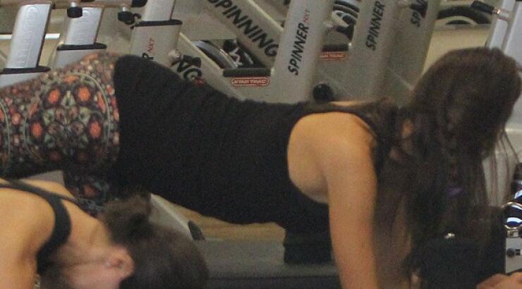 Η Alessandra Ambrosio εν ώρα γυμναστικής [εικόνες]