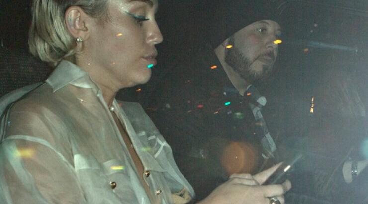 Miley Cyrus: Ο έρωτας με έρωτα περνάει [εικόνες]