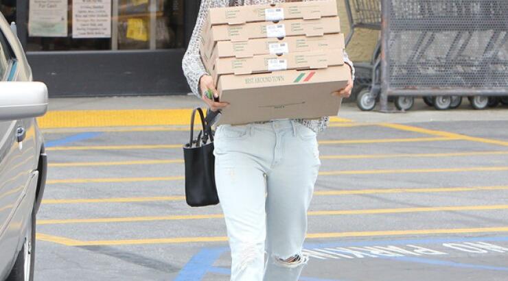 Alessandra Ambrosio: Η διατροφική της αμαρτία [εικόνες]