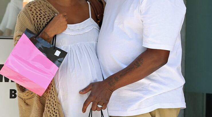    Bobby Brown: Από τη μία η κόρη του χαροπαλεύει και από την άλλη περιμένει να γίνει ξανά πατέρας [εικόνες]